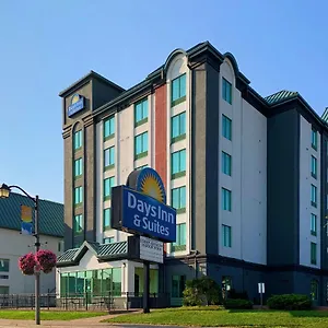 Days By Wyndham Centre St By The Falls Ниагара-Фолс